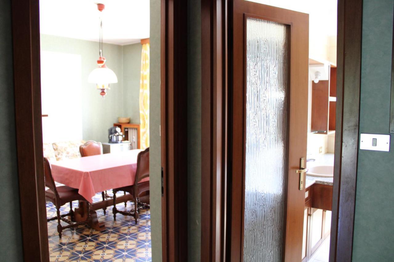 L'Atelier Du Temps - Casa Gilitos Apartman Aosta Kültér fotó